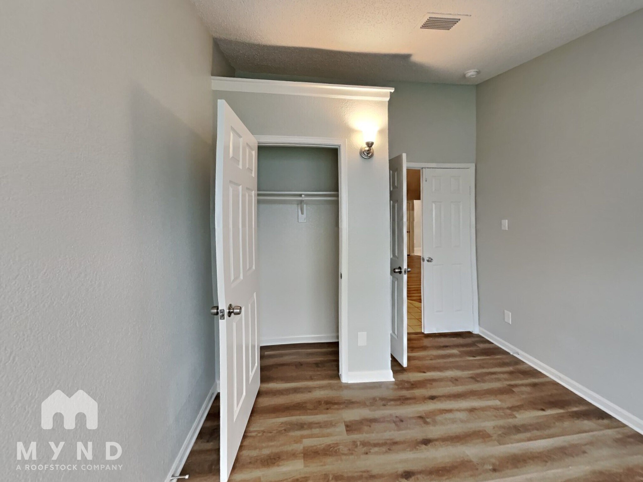 Building Photo - 156 High Pointe Ln
