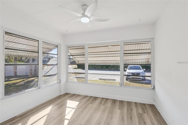 Building Photo - 11147 Acme Dr