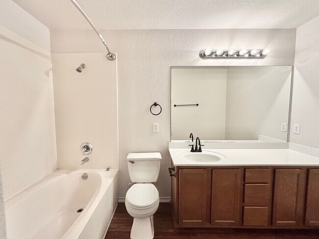 Building Photo - 2715 Moonrock