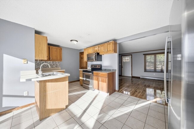 Building Photo - 24 Etta Ln