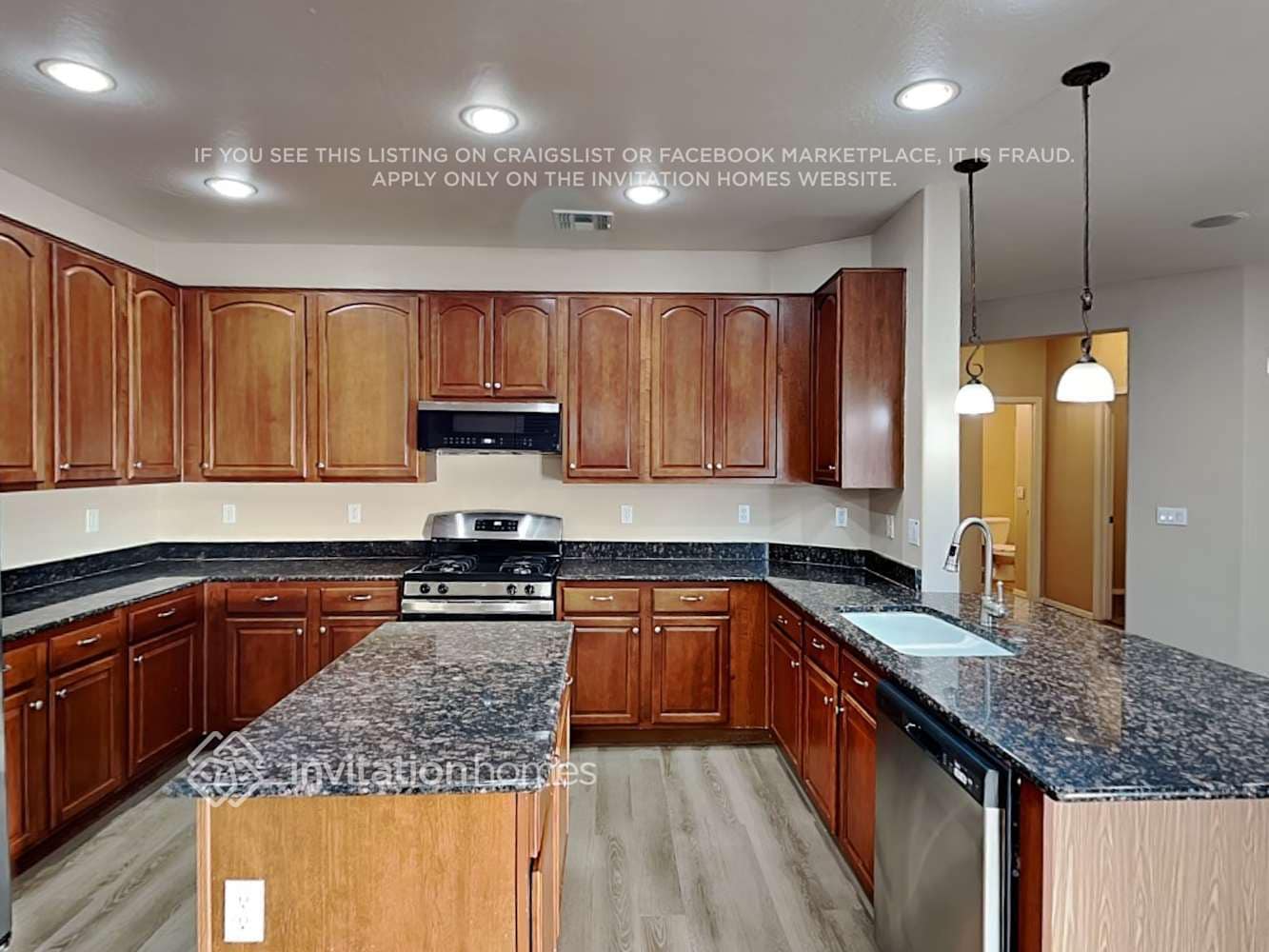 Building Photo - 11311 E Stearn Ave