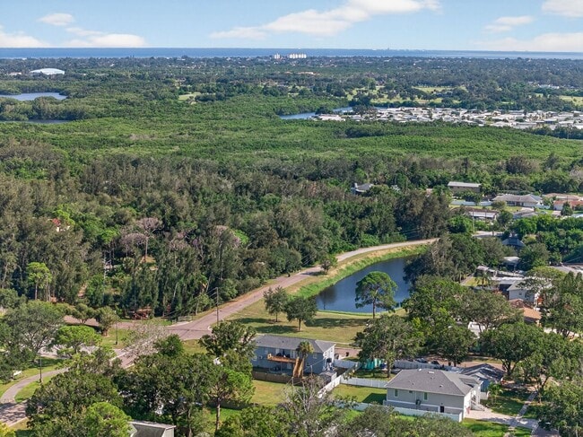 Building Photo - Fully Remodeled 3BR Home with Large Fenced Yard & New Deck