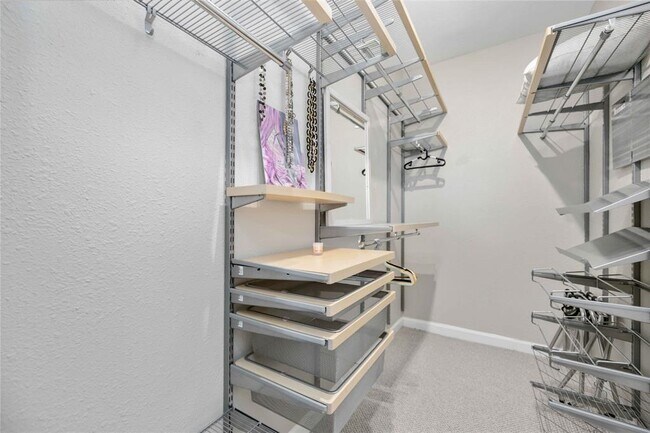 Building Photo - 4515 Briar Hollow Pl