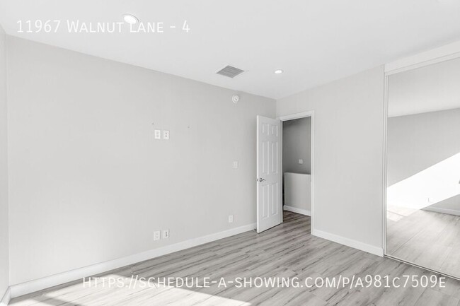 Building Photo - Newly remodeled modern 3 Bed + 2.5 Bath tw...