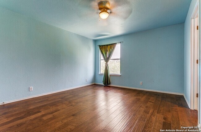 Building Photo - 8227 Maloy Manor