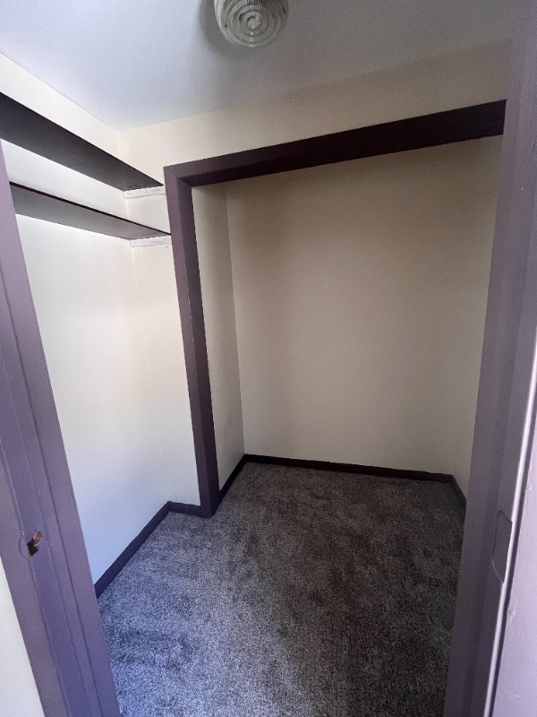 Building Photo - 204 Pekin Ave