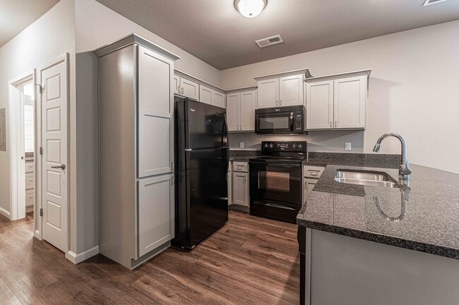 Studio Kitchen - Coryell Commons