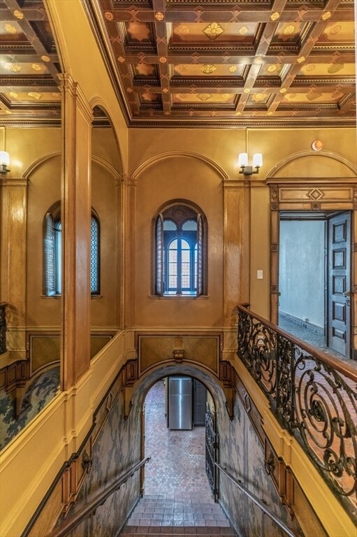 Building Photo - 107 Beacon St