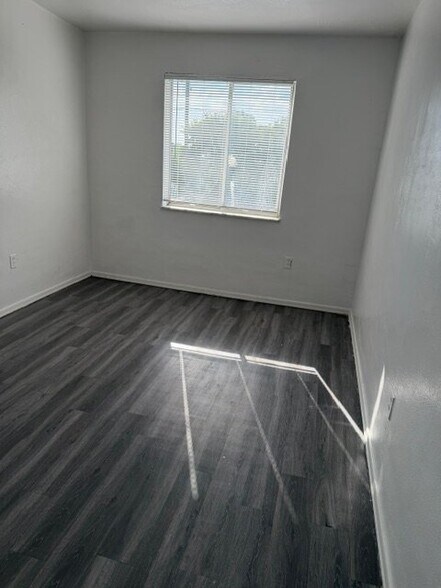Building Photo - 7121-7159 Lexington Ave