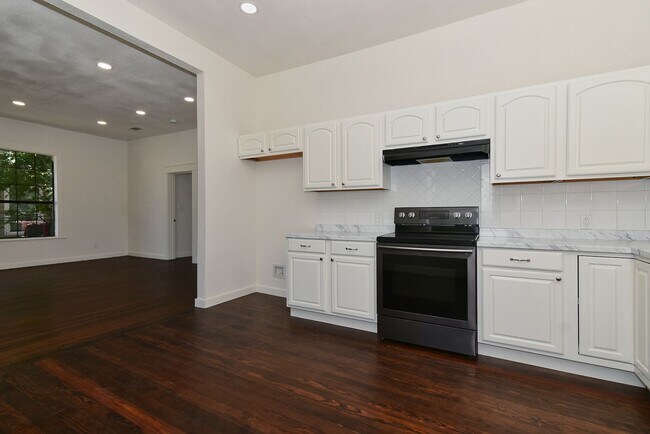 Building Photo - 2615 Polk- House