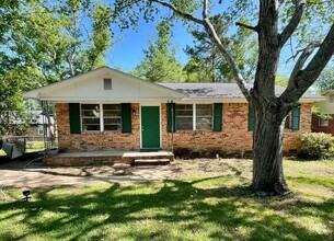 Building Photo - Southeast Columbia