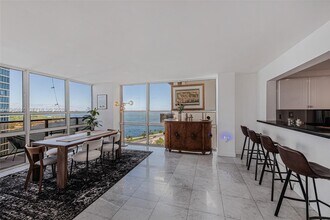 Building Photo - 600 NE 36th St