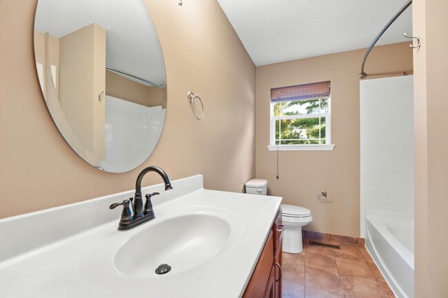 Building Photo - 401 S Village Cir