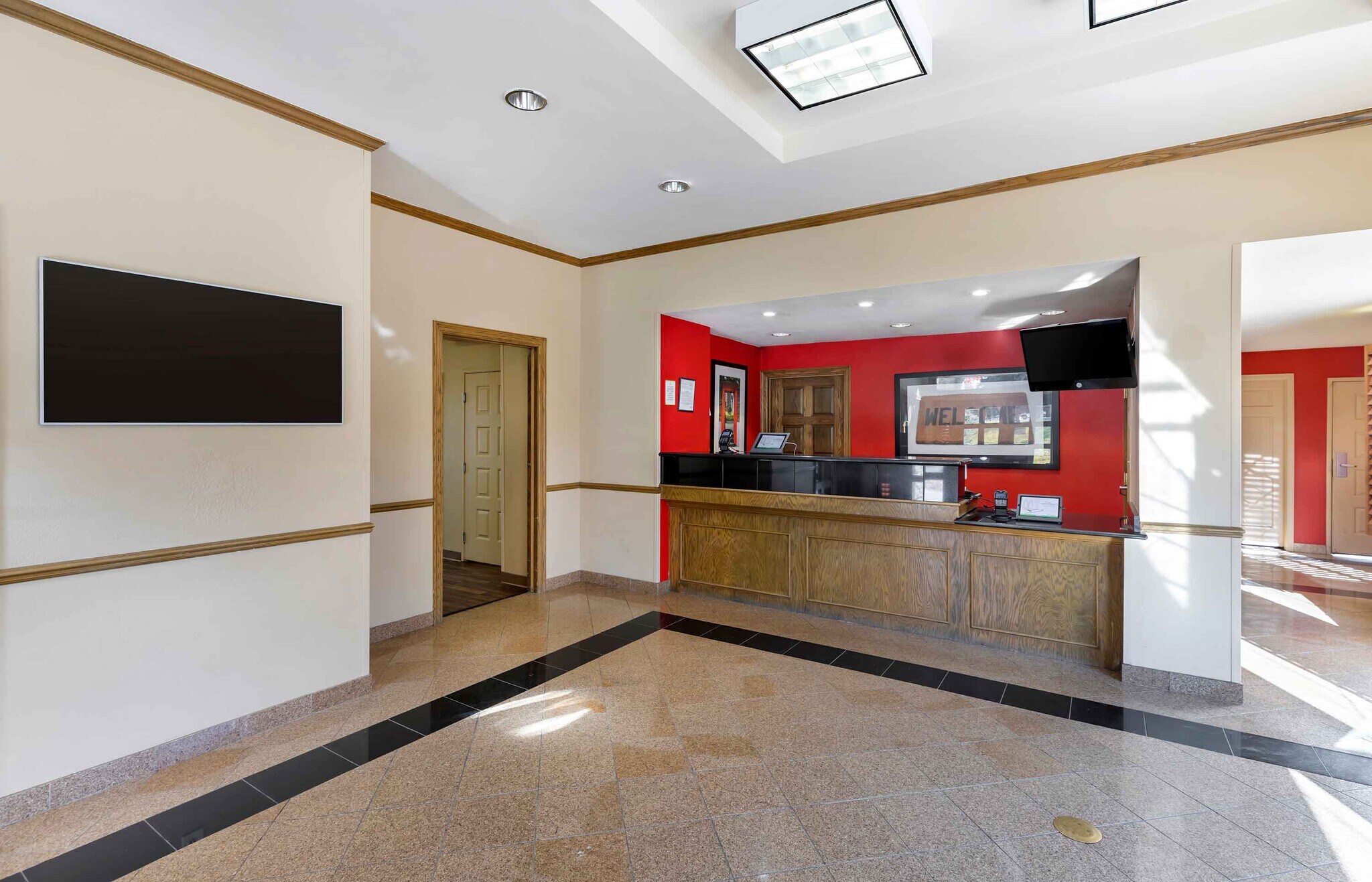 Building Photo - Furnished Studio-Denver - Tech Center - Ce...