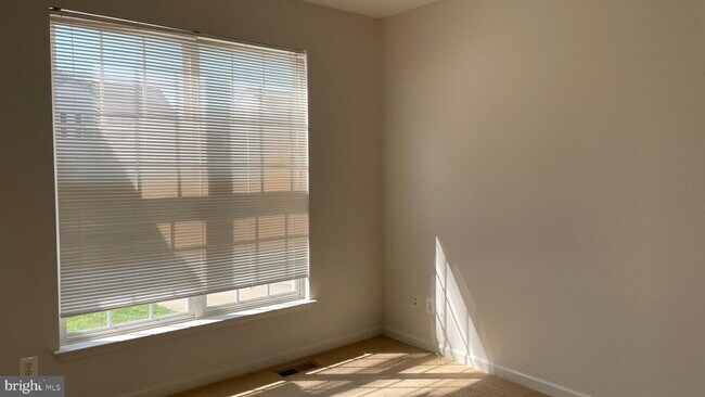 Building Photo - 5629 Ivy Hill Dr