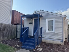 Building Photo - 1461 W 114th Pl