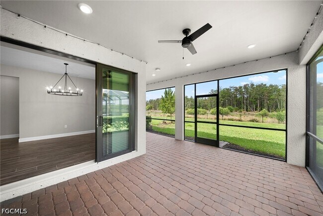 Building Photo - 20112 KIngmont Dr