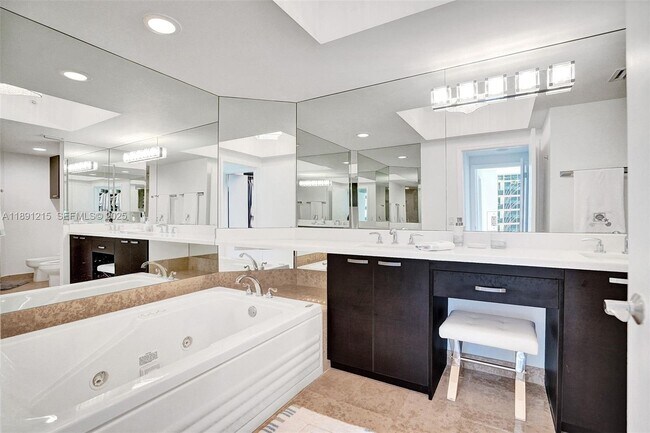 Building Photo - 4779 Collins Ave