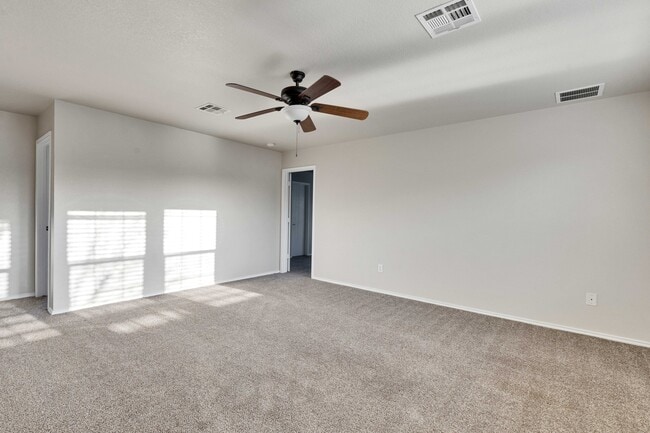 Building Photo - 6305 Roseborough Dr