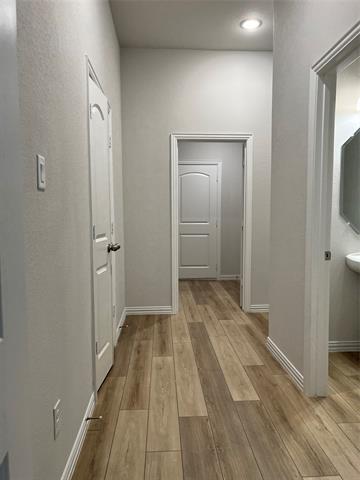 Building Photo - 127 Bowling Grn Ave.