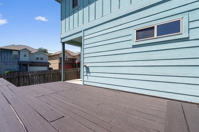 Building Photo - 5804 Loblolly Ln