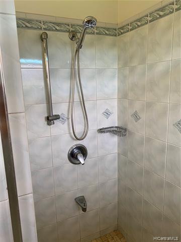 Building Photo - 1580 Ala Hahanui St