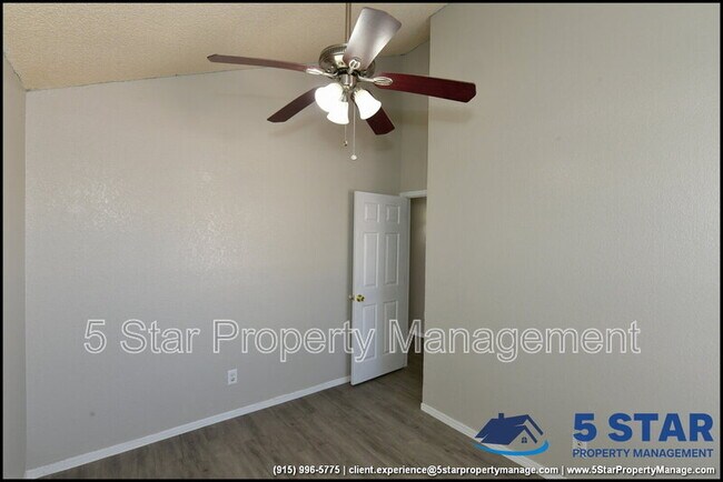 Building Photo - 12257 Robert Dahl Dr