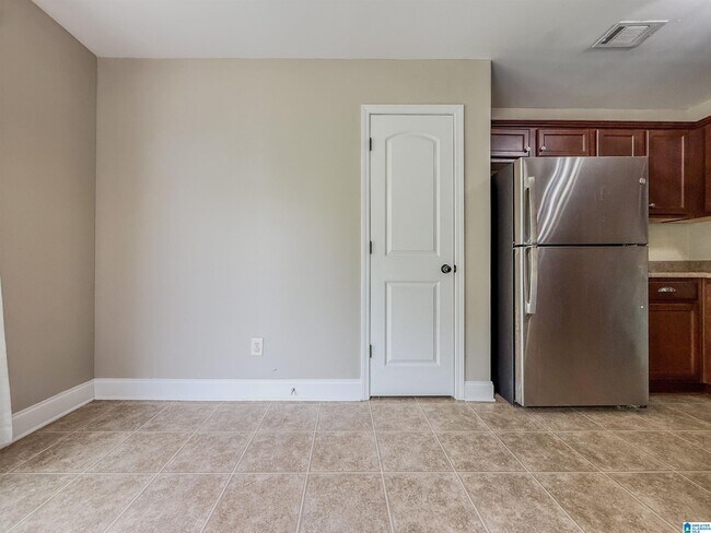 Building Photo - 1122 Emerald Ridge Dr