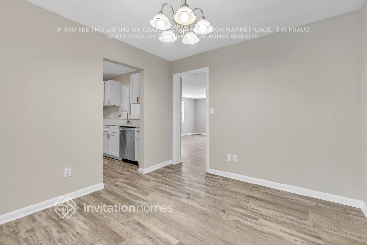 Building Photo - 6613 Shady Oak Dr