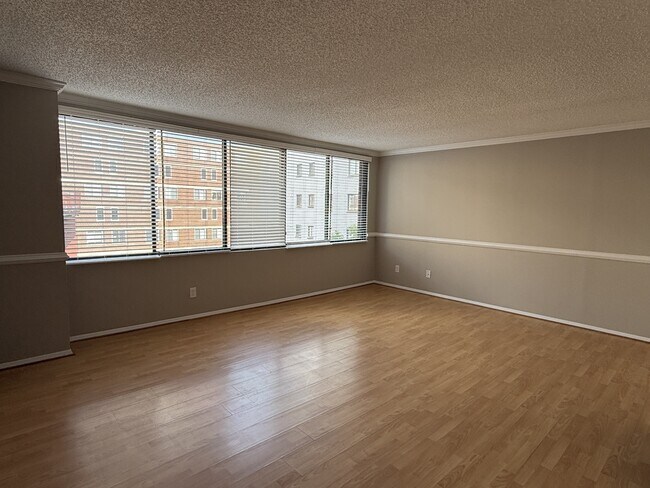 Building Photo - 1245 13th St NW