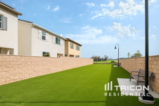 Building Photo - 31646 Rosetta St