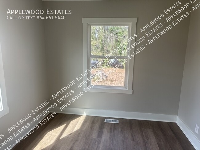 Building Photo - 509 Hetty Hill St