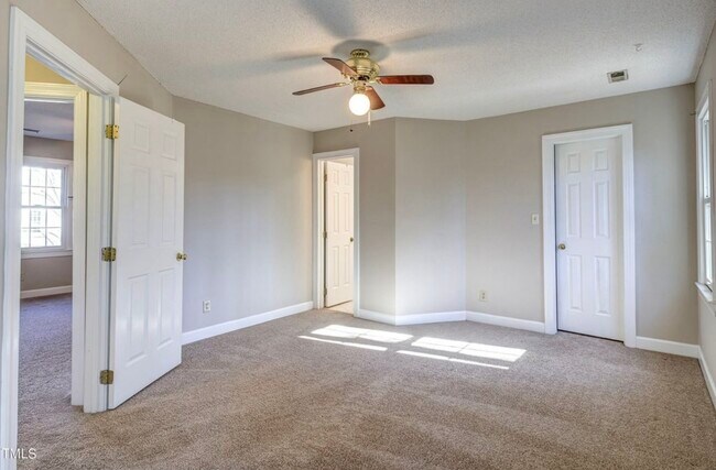 Building Photo - 3629 E Jameson Rd