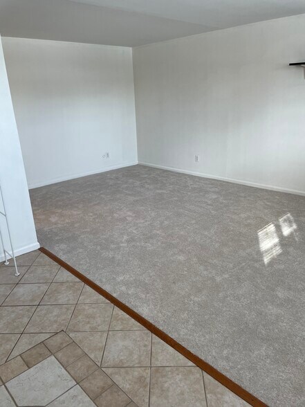 Building Photo - 4612 Croftshire Dr