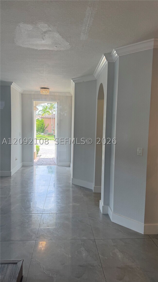 Building Photo - 3301 W 89th Terrace