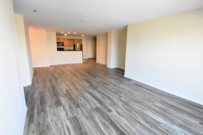 Building Photo - 8255 Skokie Blvd