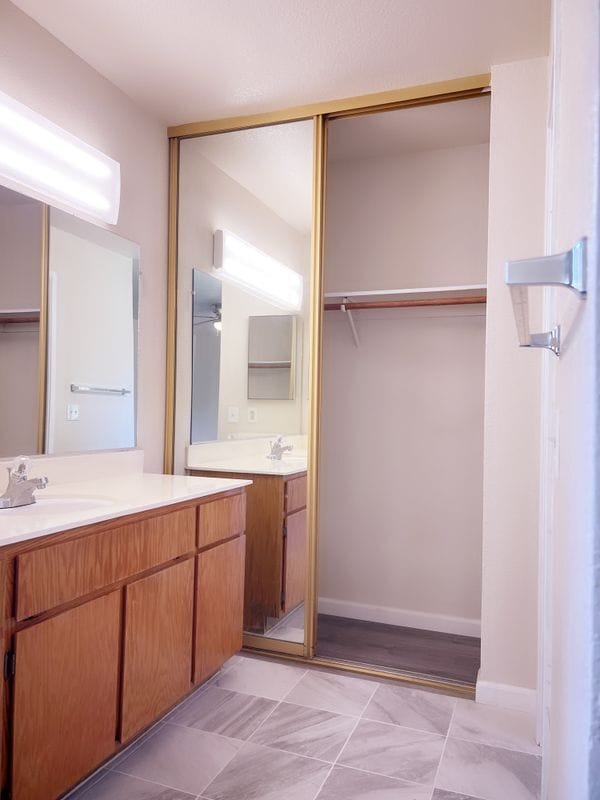 Building Photo - 9528 Mirandy Dr