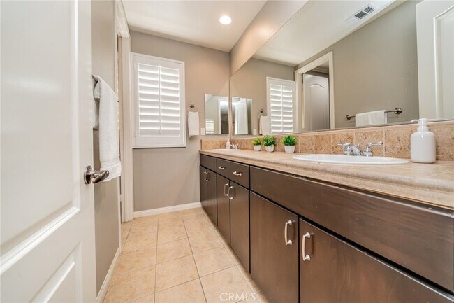Building Photo - 80592 Apricot Ln