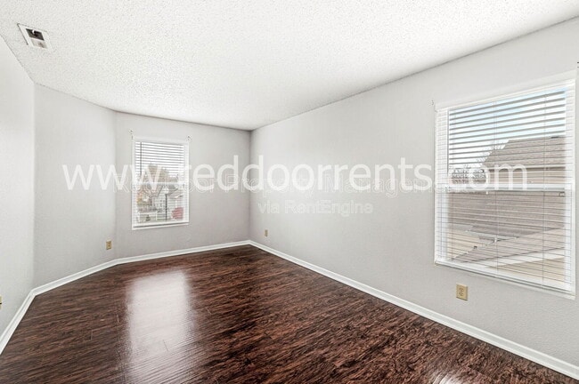 Building Photo - 12192 Maize Dr