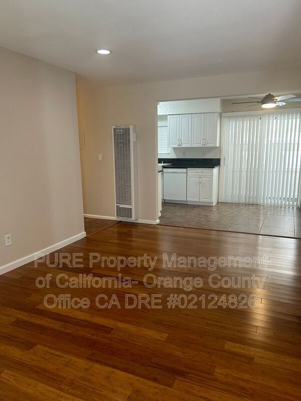 Building Photo - 208 19th St