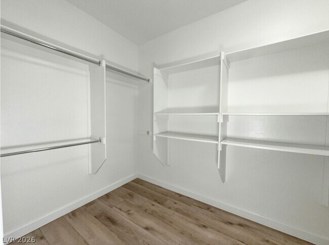 Building Photo - 2213 Bon Papa Ct