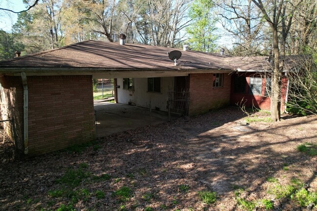 Building Photo - 460 Rogers St NW