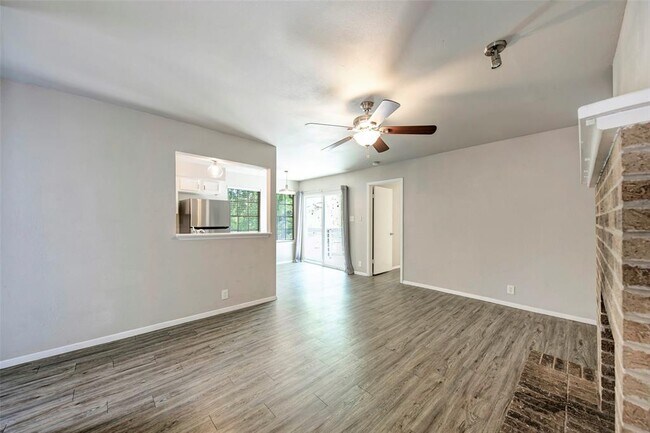 Building Photo - 2106 Nickerson St