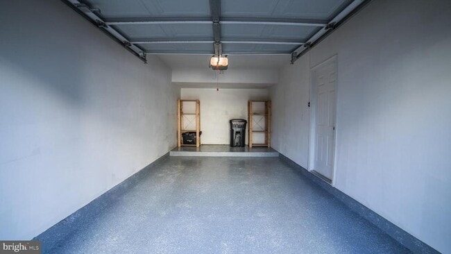 Building Photo - 8067 Nicosh Cir Ln