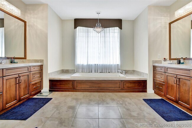 Building Photo - 4070 Sanderling Ln