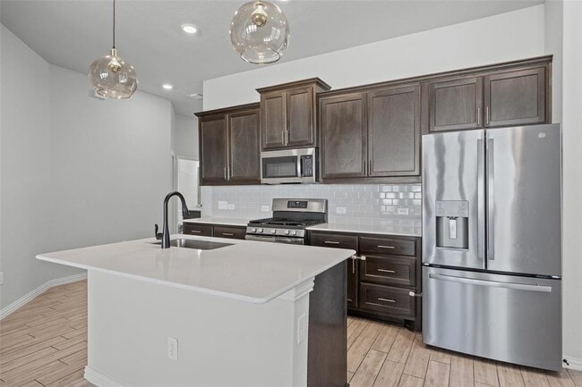 Building Photo - 12900 Bloomington Dr