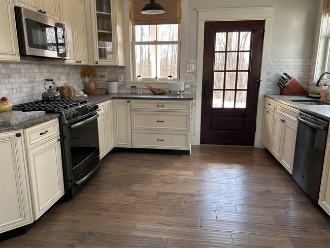 Building Photo - 106 Beilke Rd