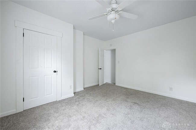 Building Photo - 321 Deeds Ave