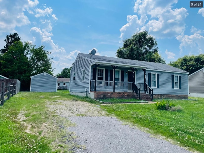 Building Photo - 8806 Leafycreek Dr