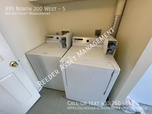 Building Photo - 995 N 200 W